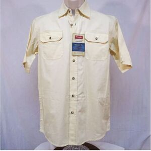 Wrangler Shirt Relax Fit Shirt Yellow Generous Cut NWT Small